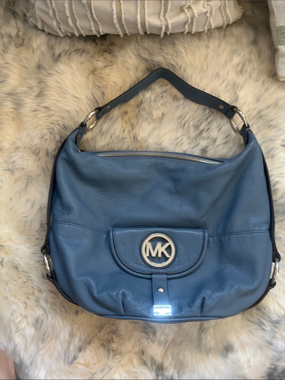 BRAND NEW LARGE Michael Kors Blue Leather Shoulder Bag